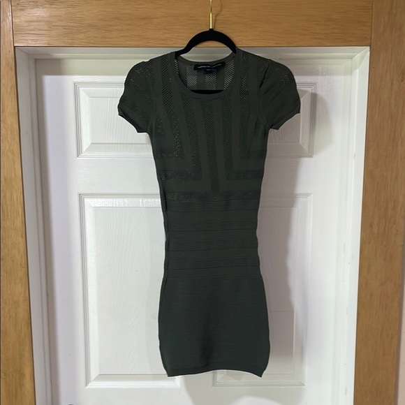 French Connection Women’s Dress Bodycon Short Sleeve Knit Stretch Green Size 2 - Picture 2 of 14